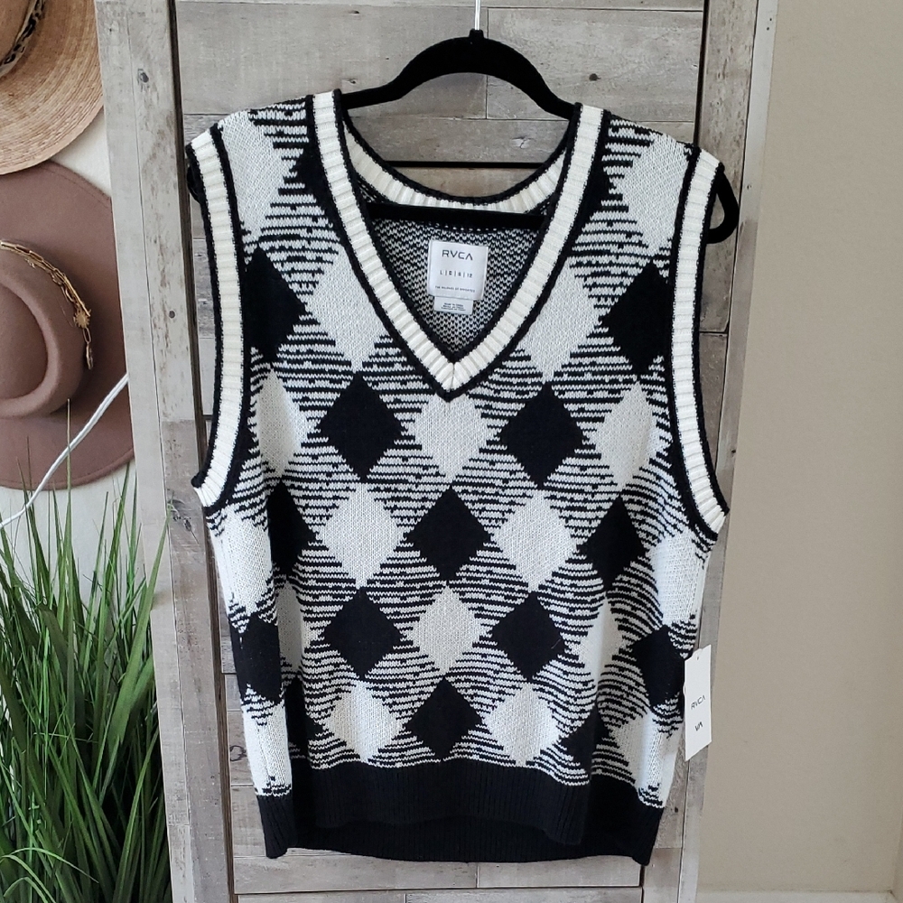 RVCA V-Neck Black and White Argyle Sweater Vest